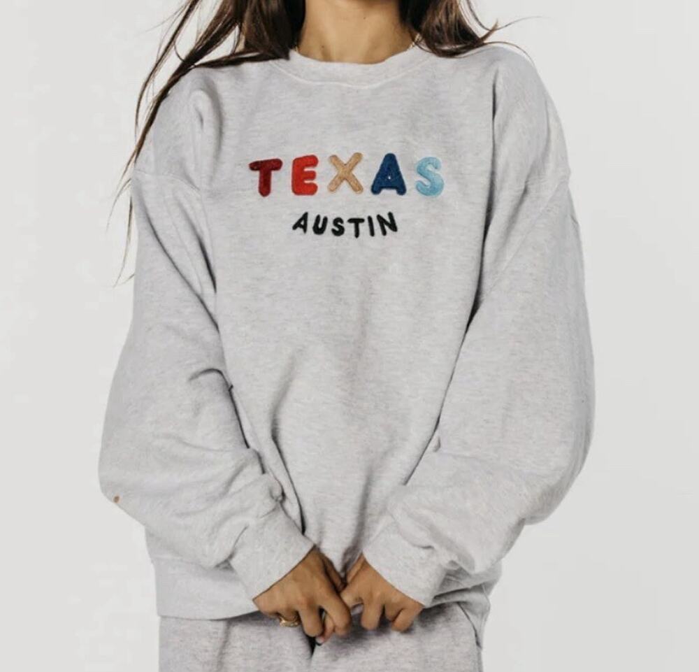 Austin Texas Sweatshirt Size L Light Gray Embroidered Fleece Cotton Blend Cozy